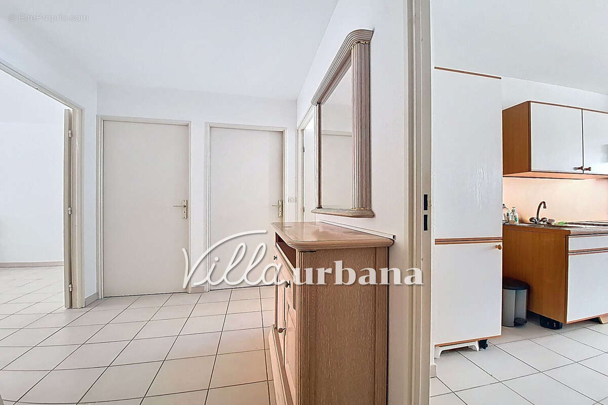 Appartement 53 m² à Antibes  - photo 3