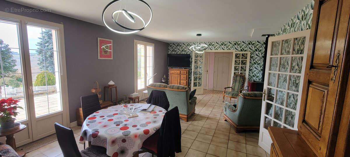 Maison à BEYNAT