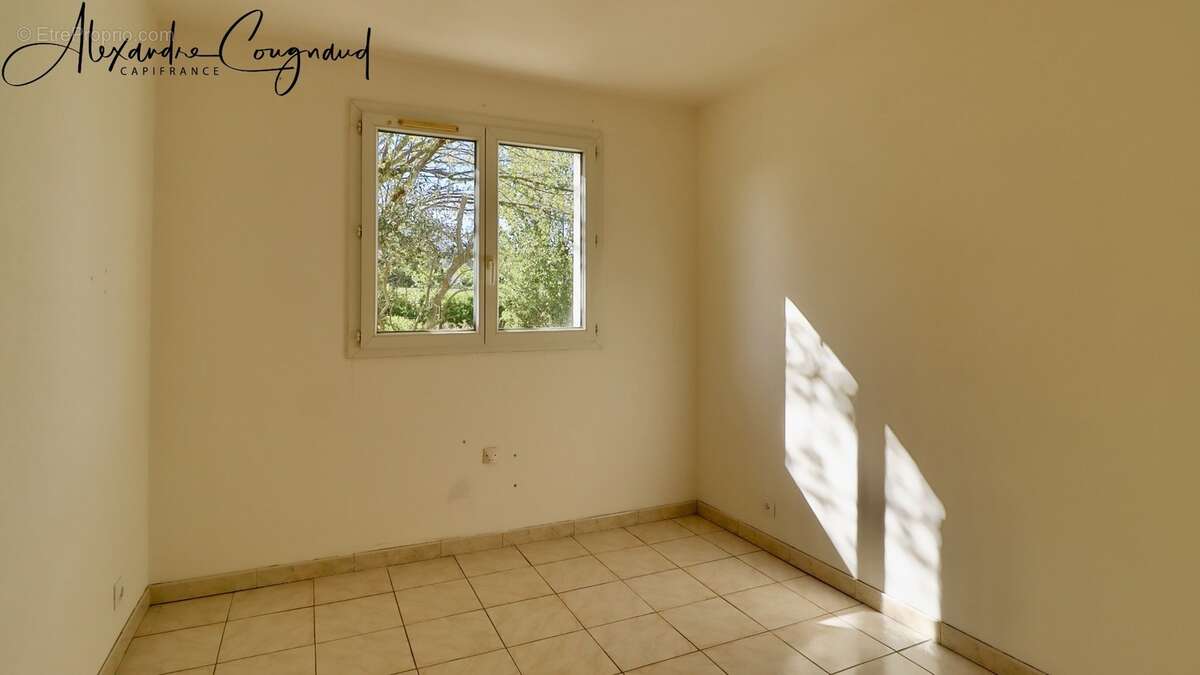 A vendre SAINT GERMAIN DES PRES (81) – Maison de plain-pied, 3 chambres, garage et jardin - photo 6