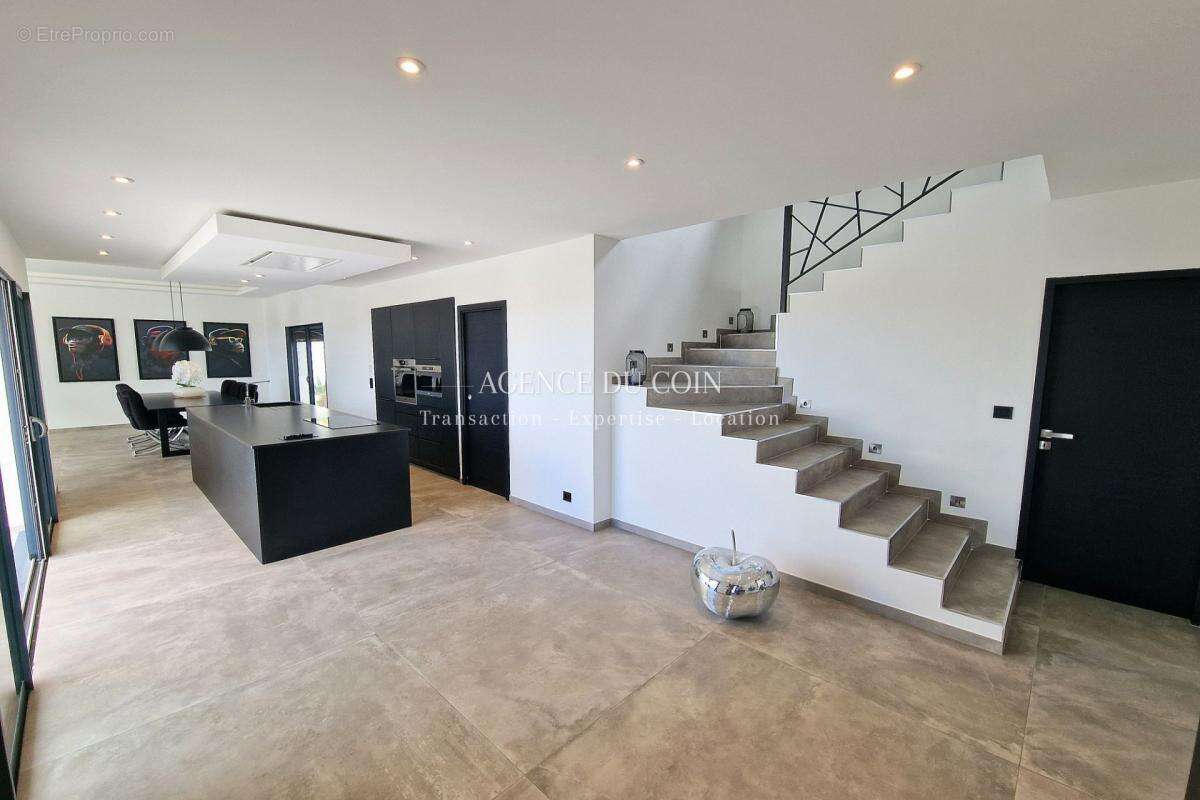 Maison à DRAGUIGNAN