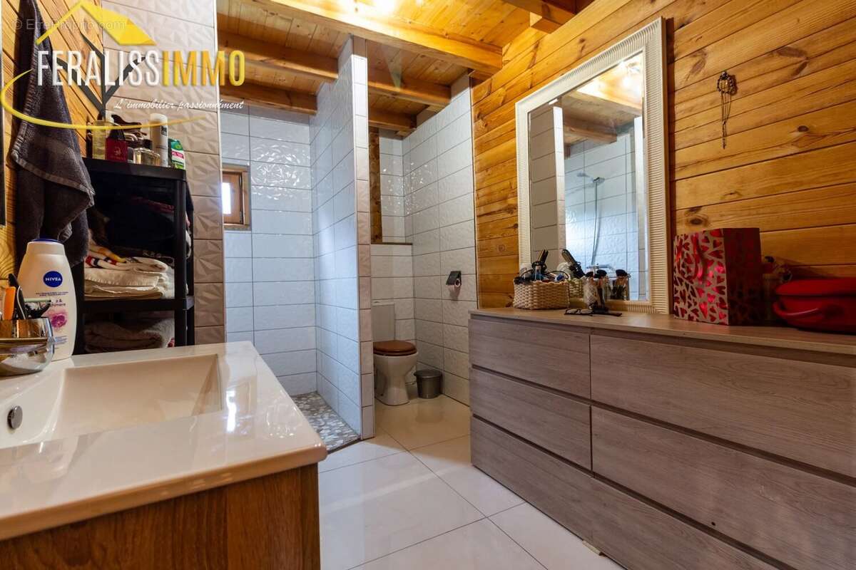 Maison à VAUX-SUR-SEINE