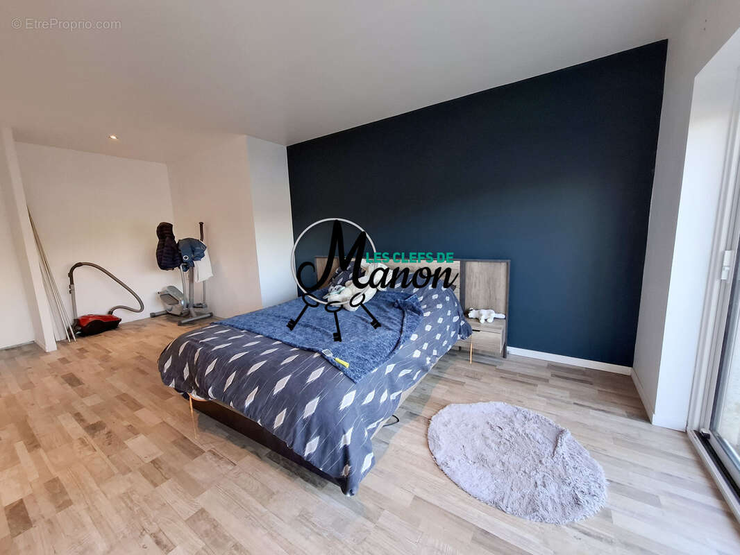 Maison à SAINT-LEGER-LA-MONTAGNE