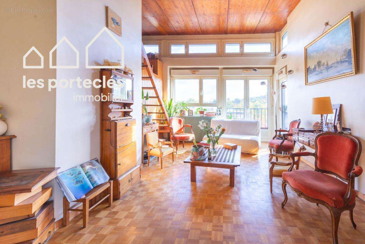 Appartement à LOUVECIENNES