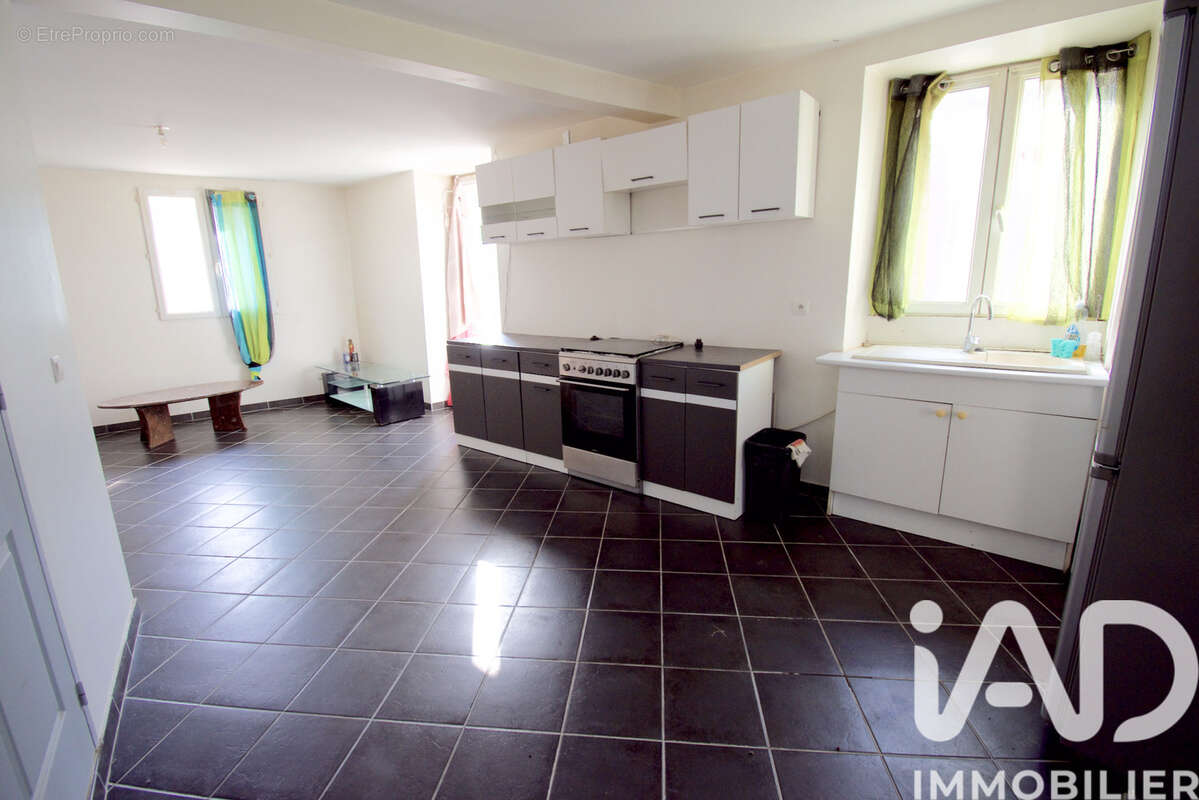 Maison 52 m² à Rouvres-Saint-Jean  - photo 4