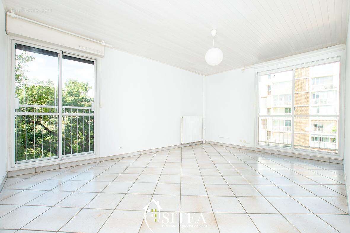 Appartement à COLOMIERS