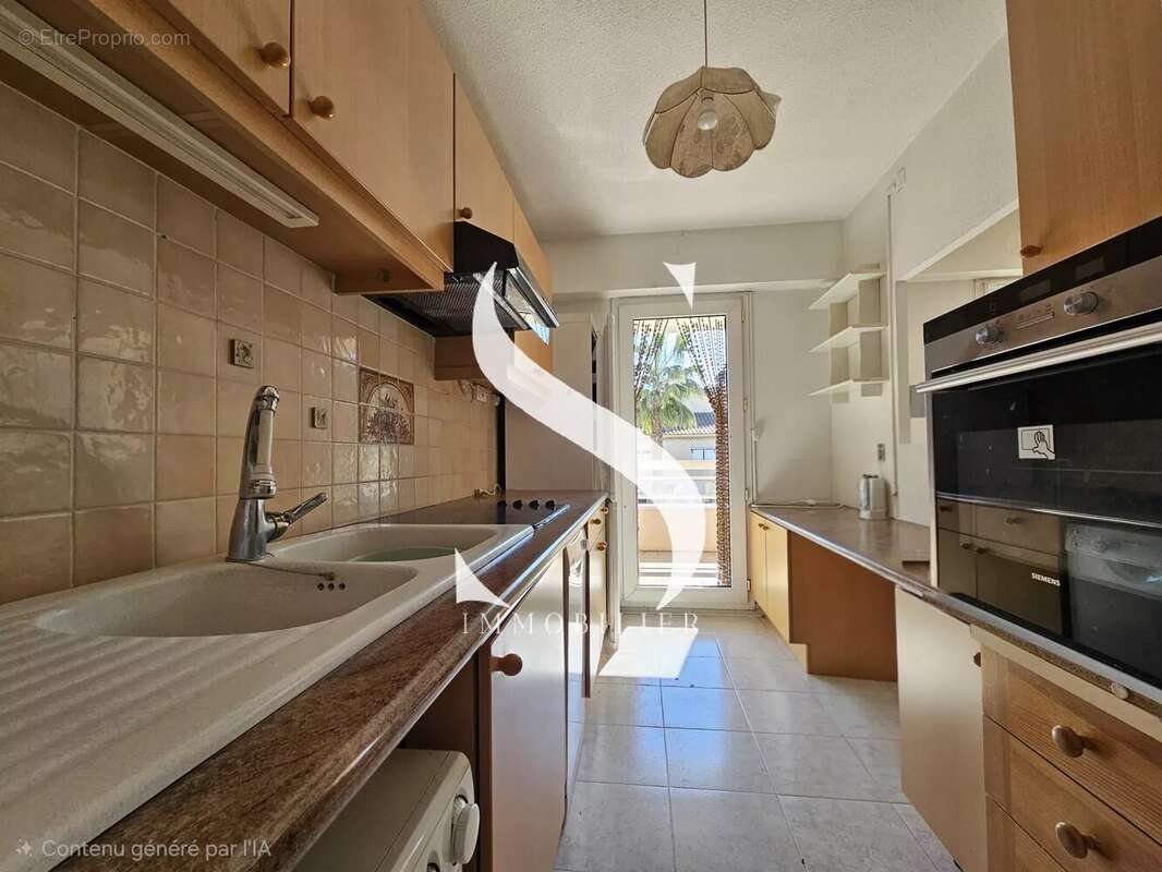 Appartement à VALLAURIS
