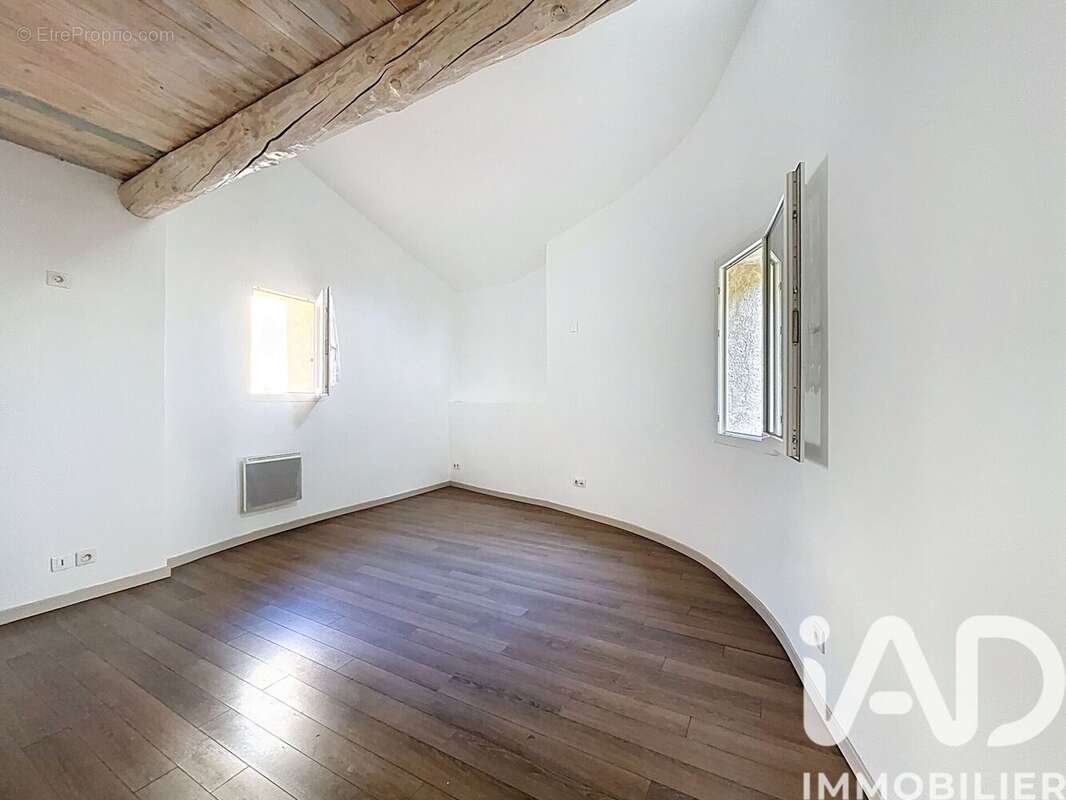 Photo 2 - Appartement à FAYENCE