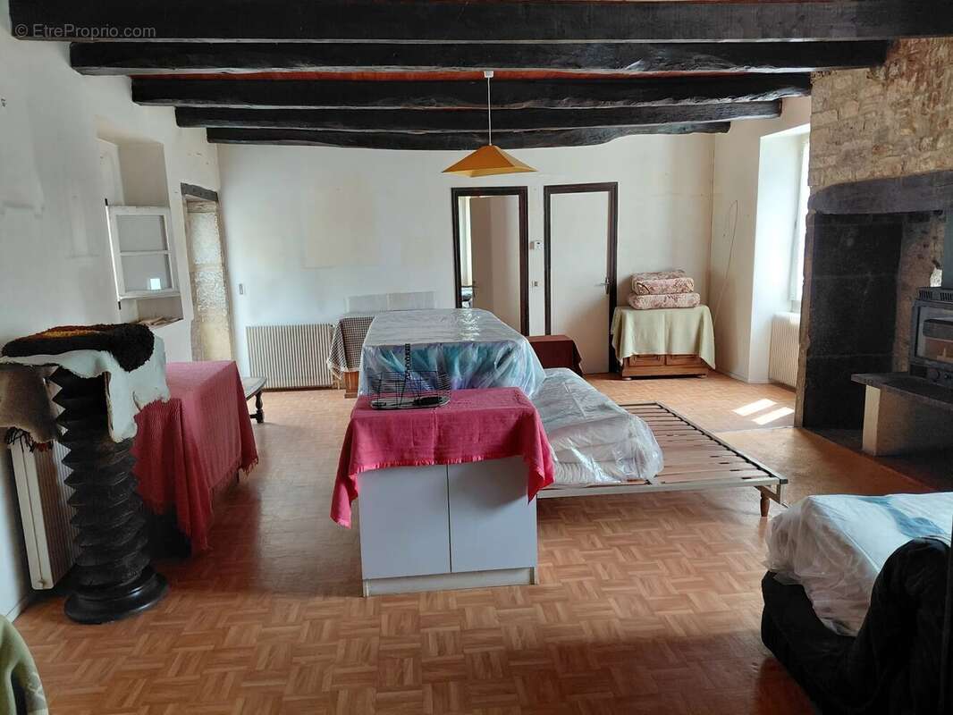 Maison 188 m² à Saint-Medard  - photo 5