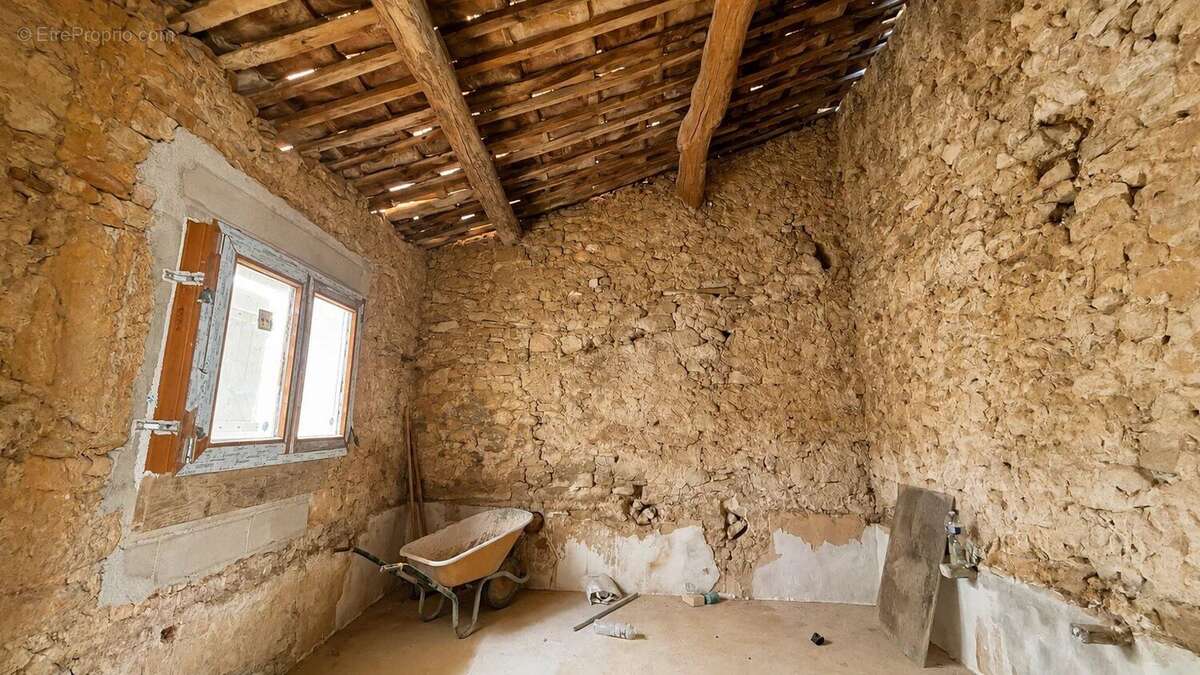 Vente Appartement Pourrieres(83910) 170 000ï¿œ - photo 4