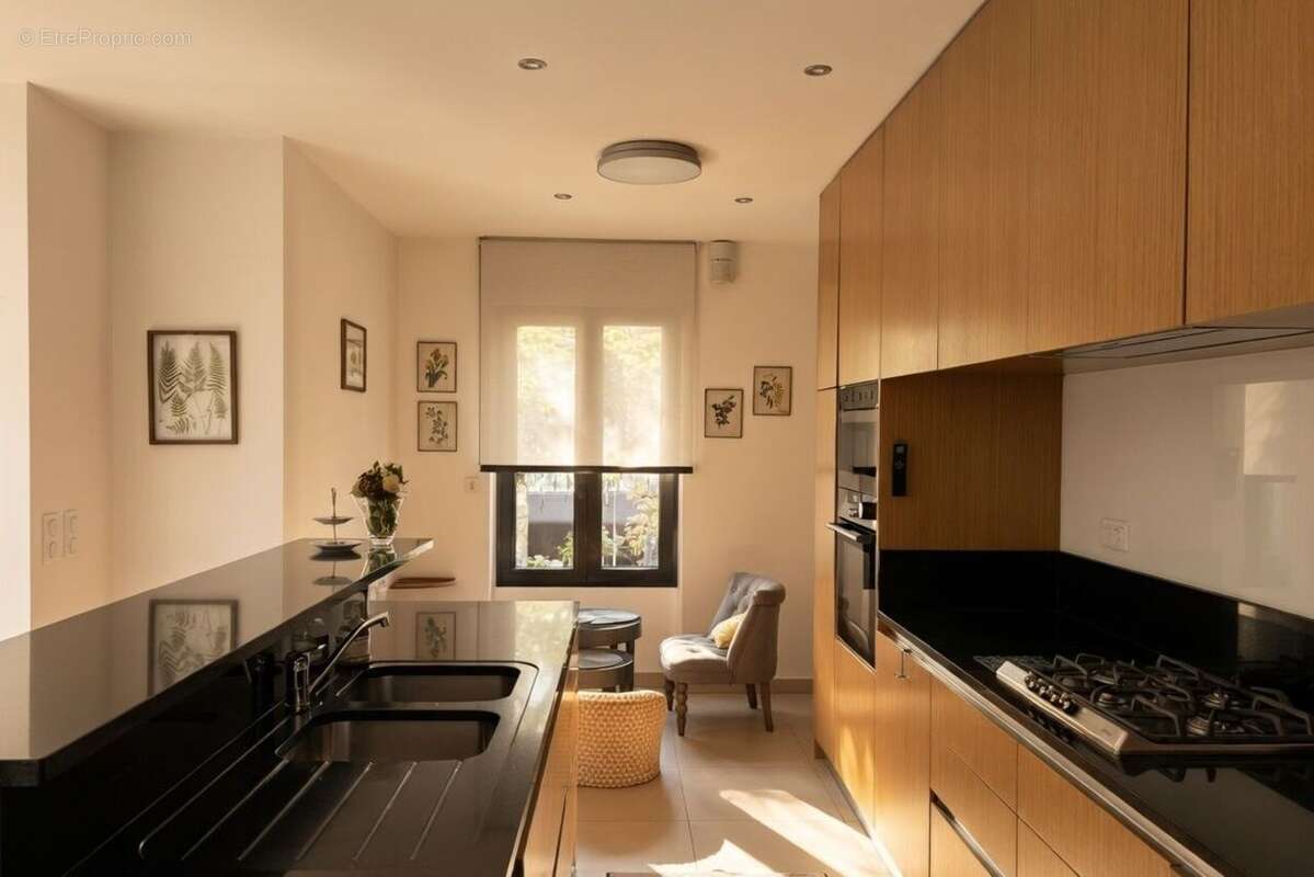 Maison à SAINT-MAUR-DES-FOSSES