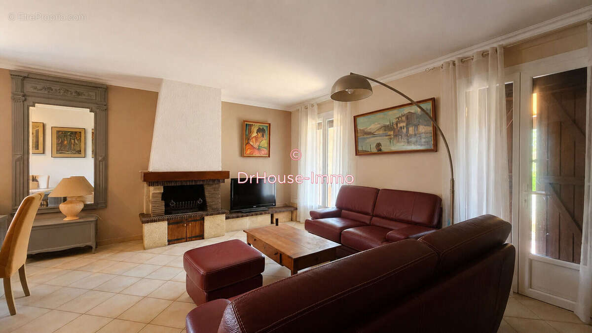 Maison 114 m² à Aucamville  - photo 4