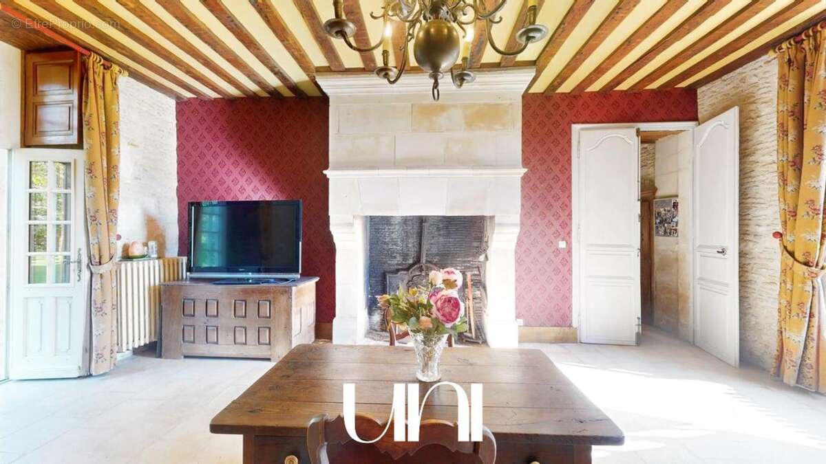 Maison à MORTEAUX-COULIBOEUF