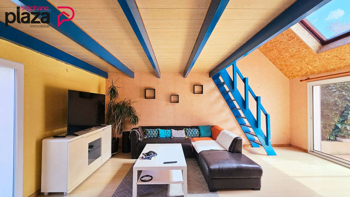 Maison à POULLAN-SUR-MER