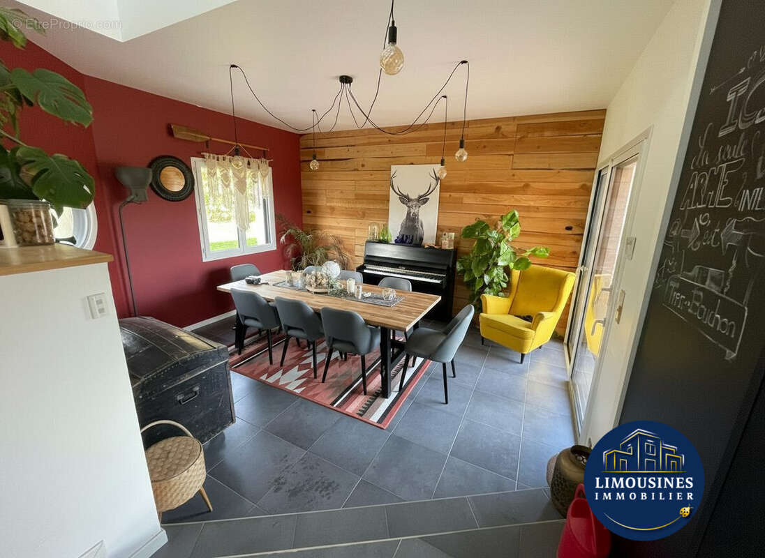 Maison à SAINT-JOUVENT