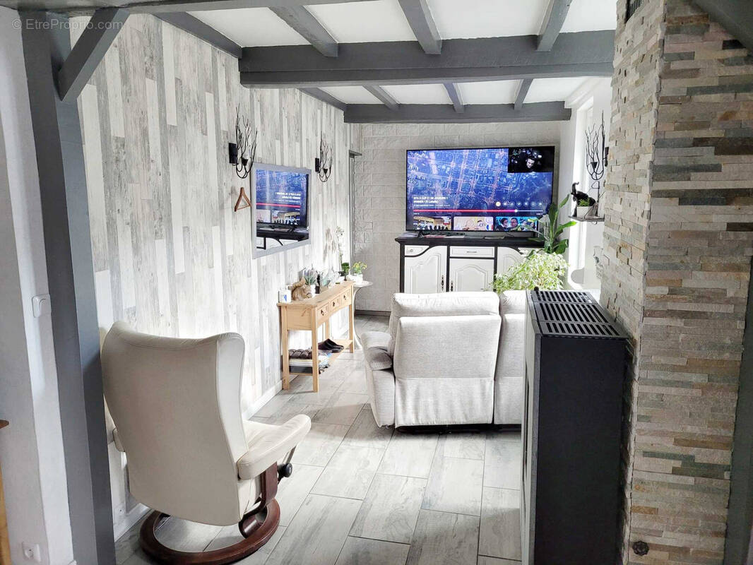 Maison à SAINT-SAUVEUR