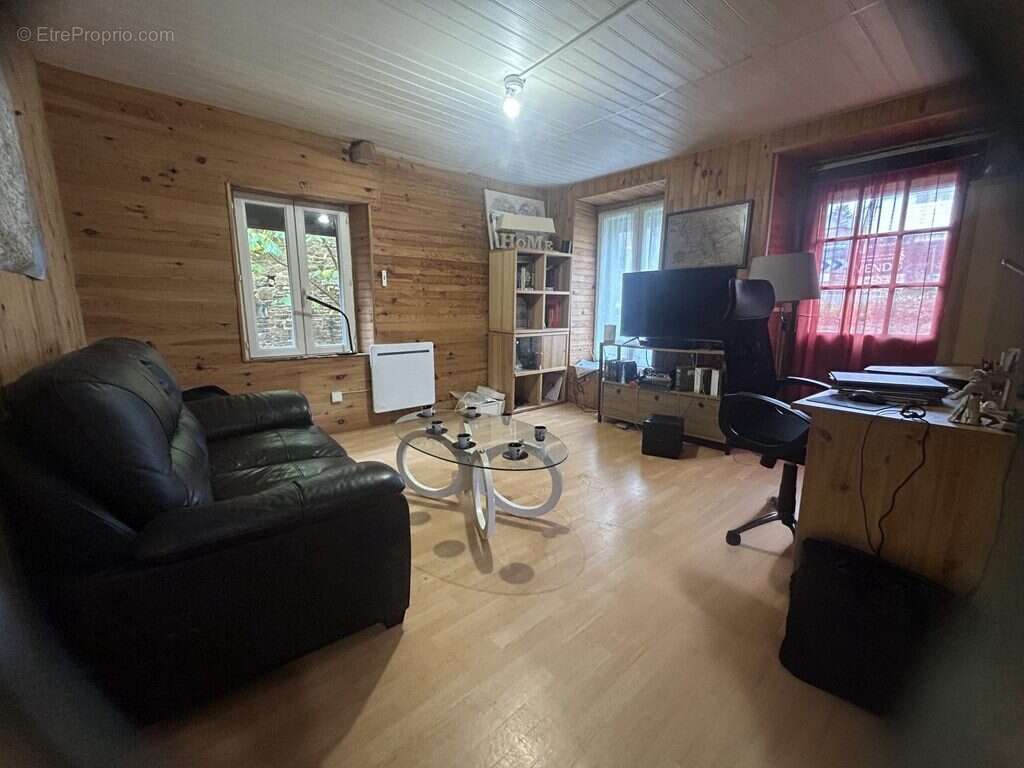 Maison à PONT-D&#039;OUILLY