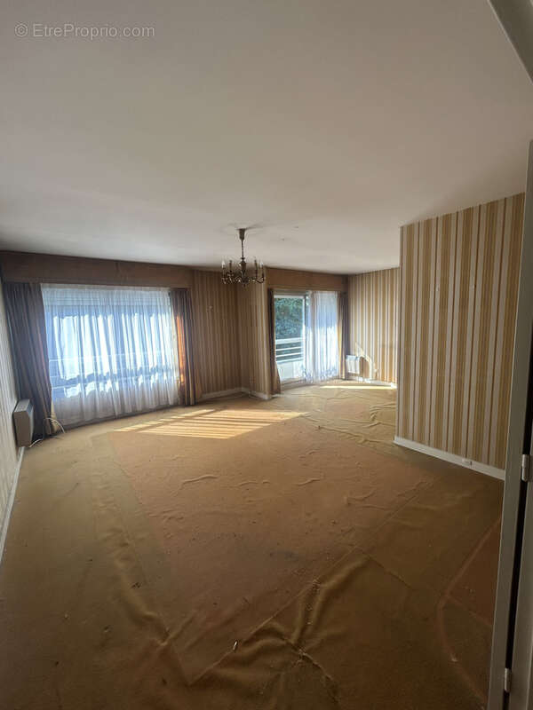 Appartement à VERSAILLES