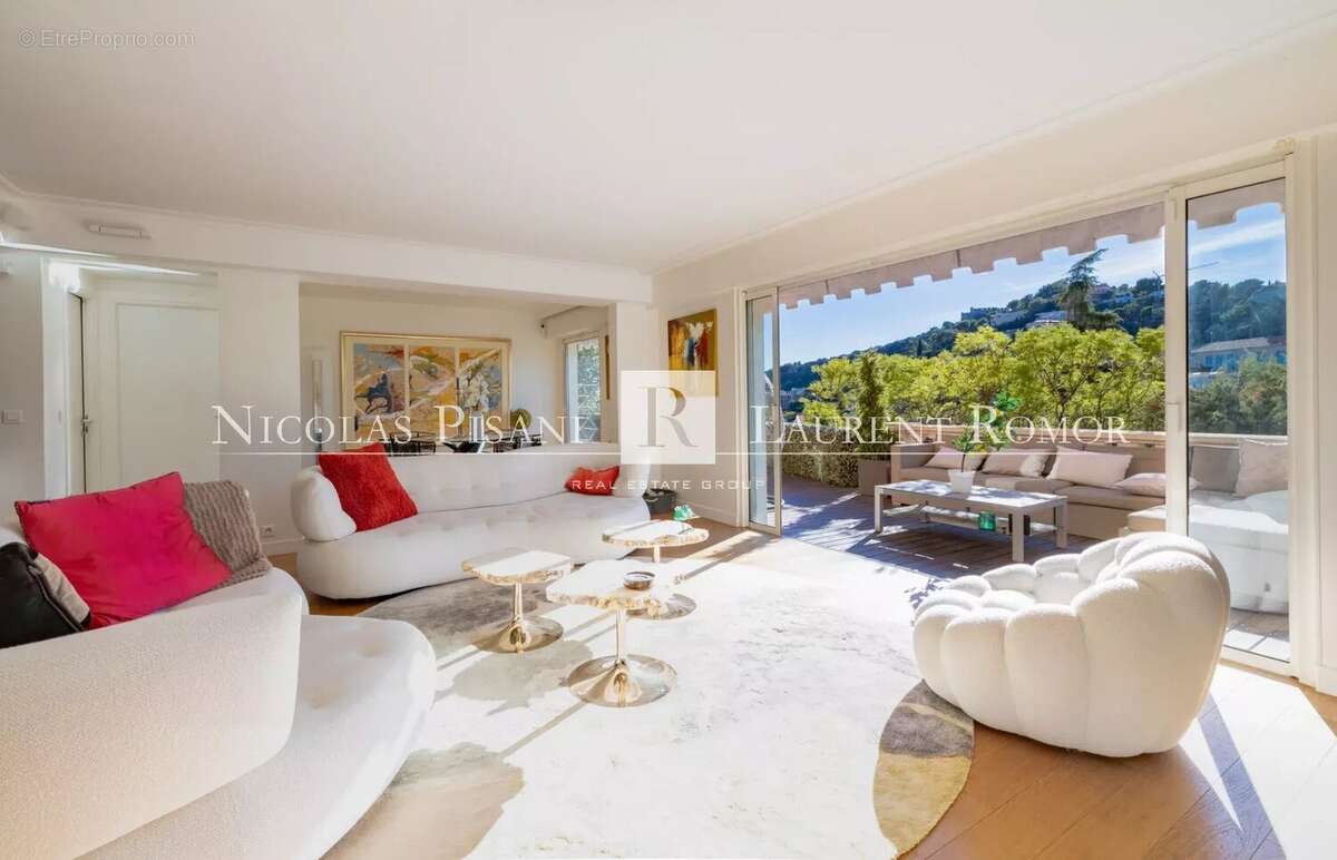 Appartement à VILLEFRANCHE-SUR-MER