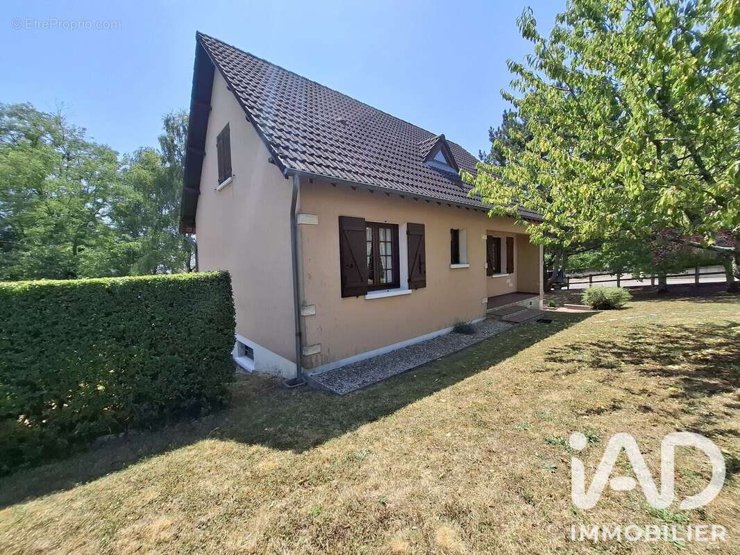 Photo 2 - Maison à BUSSY-EN-OTHE