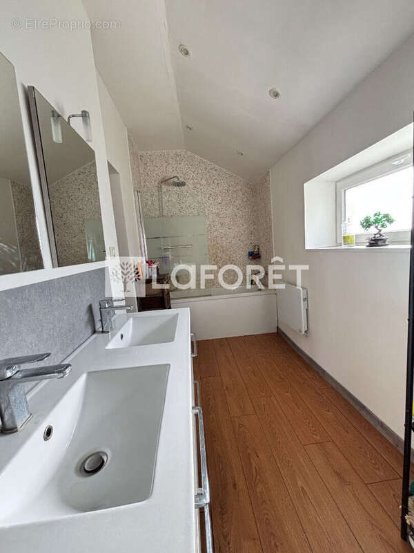 Maison à RAIMBEAUCOURT