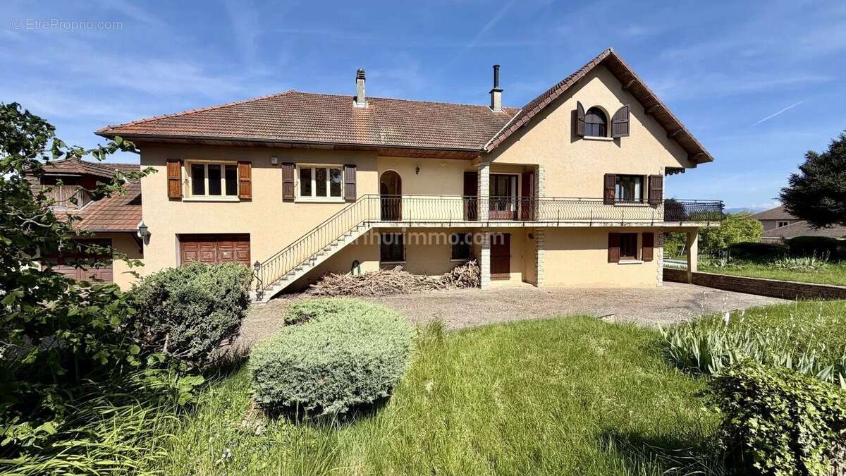 Maison à DOLOMIEU