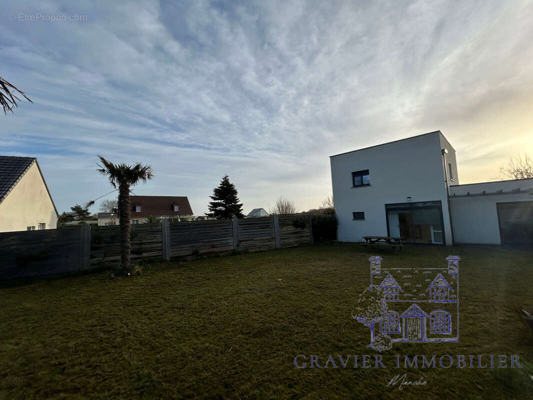 Maison à BRETTEVILLE-SUR-AY