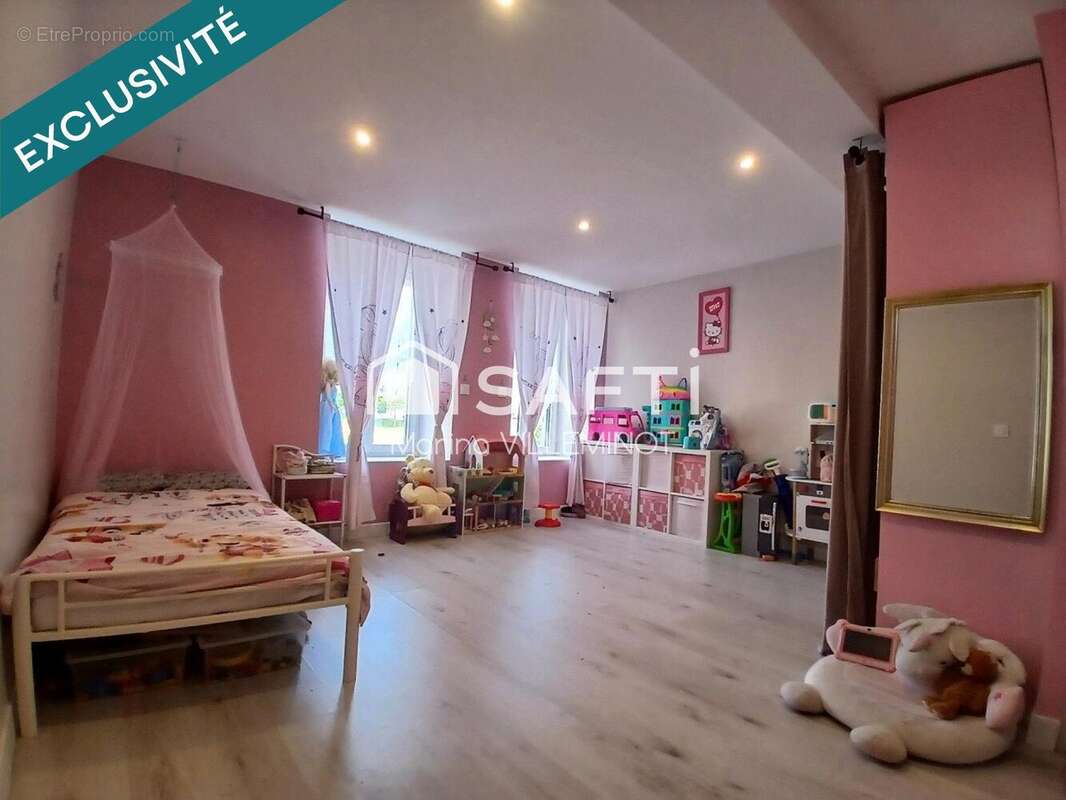 Maison 117 m² à Les Mazures  - photo 9