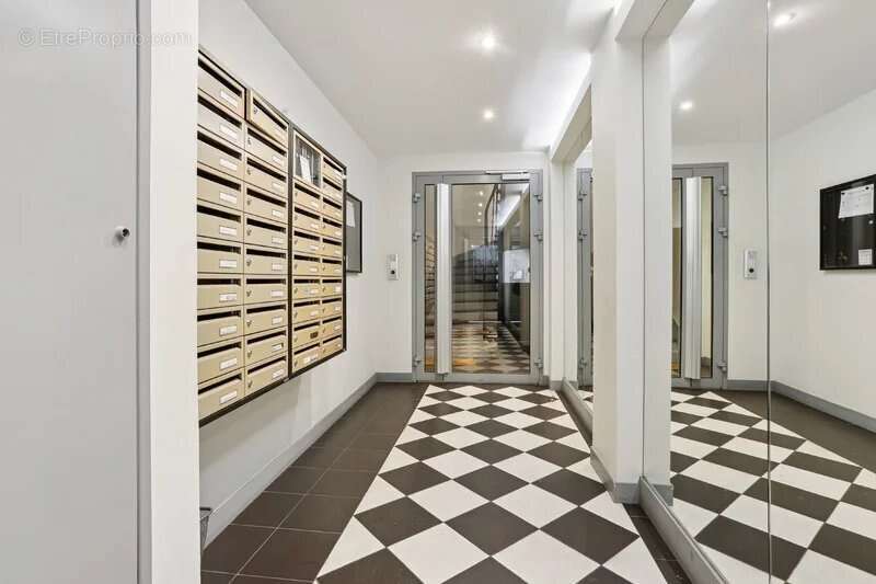 Appartement à PARIS-9E