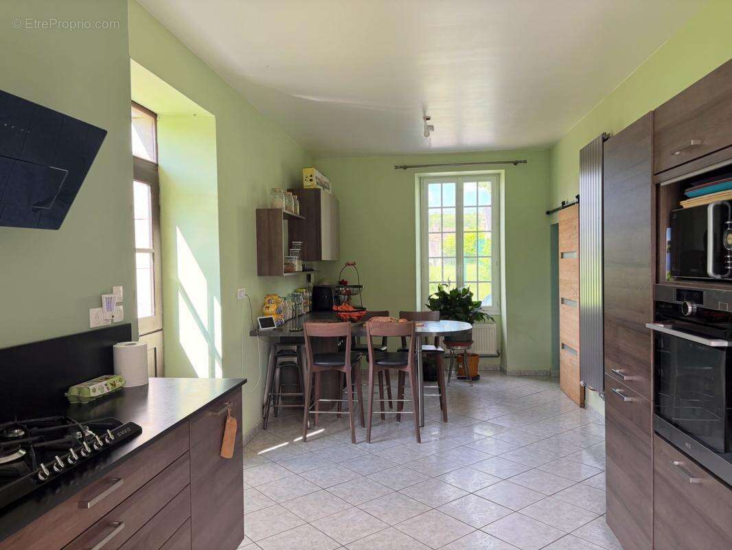 Maison à EGUZON-CHANTOME
