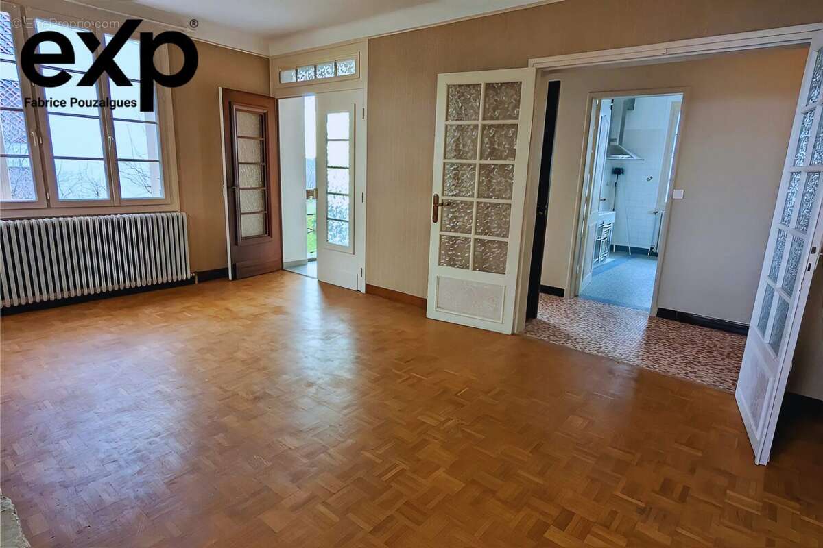 Maison à GOURDON
