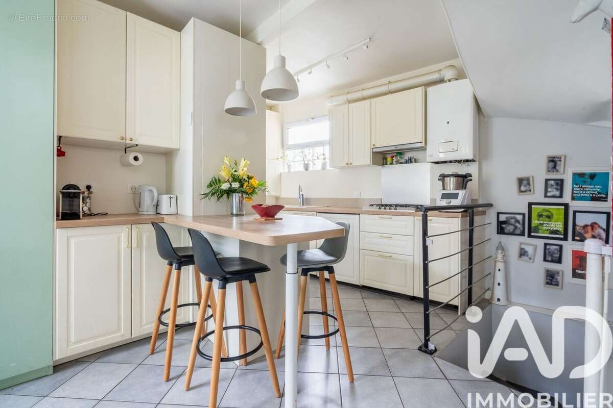 Maison 101 m² à Chatillon  - photo 2