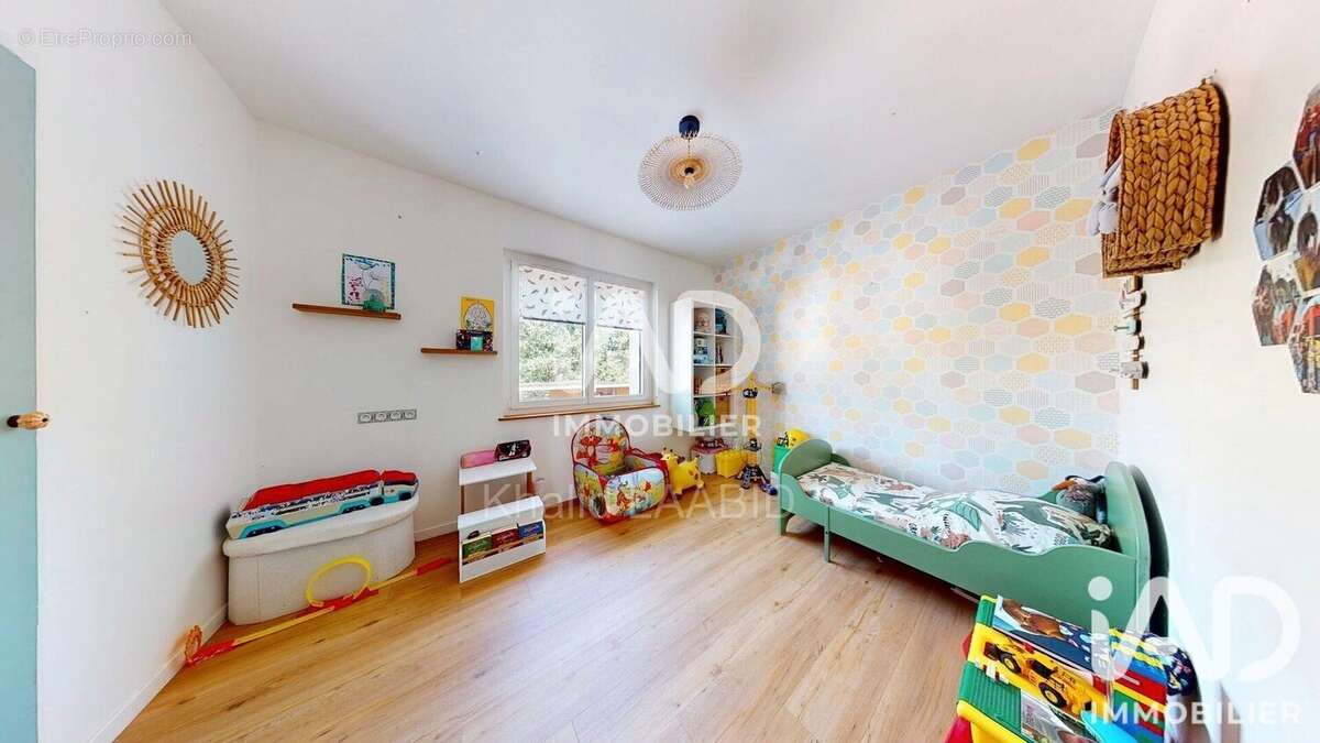 Maison 210 m² à Montauban  - photo 9