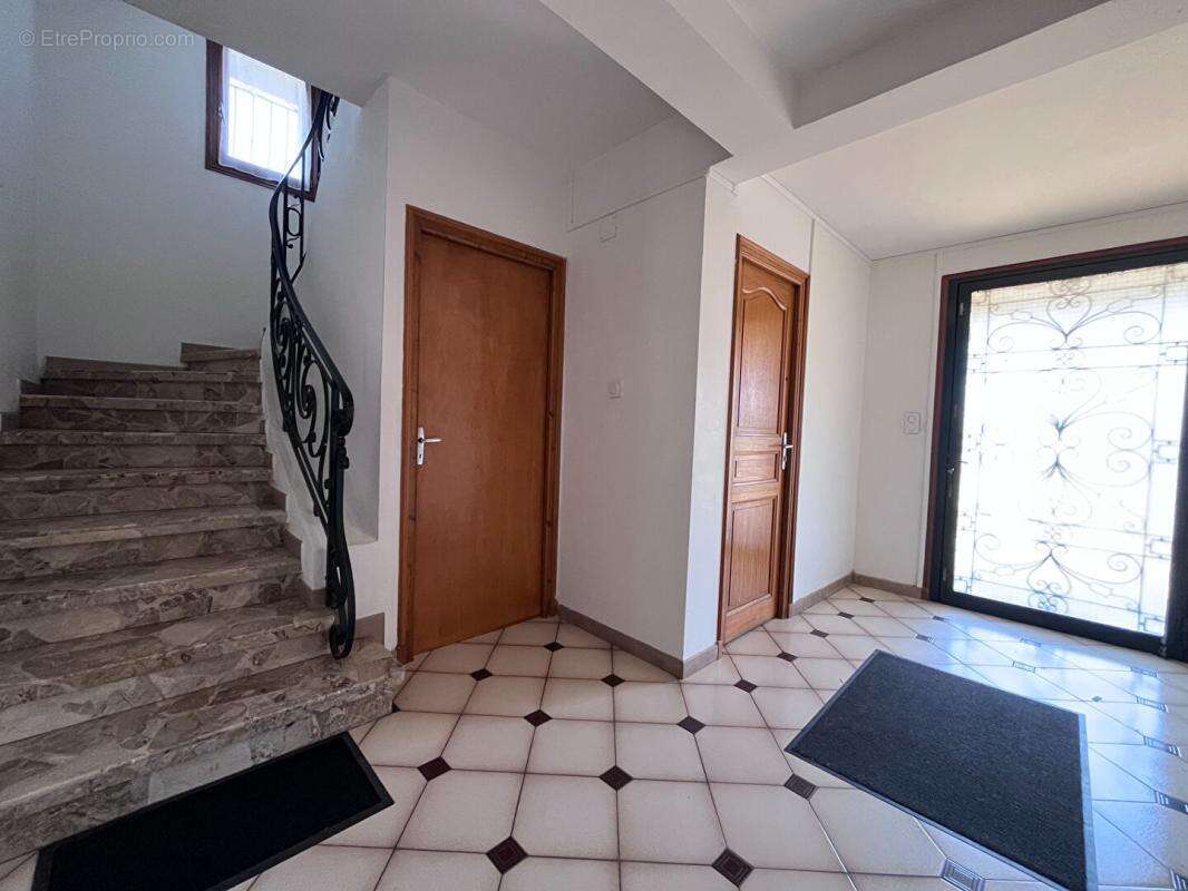 Magnifique appartement de type T2 en rez-de-chaussée avec jardin de 170 m² sans vis-à-vis et véranda de 20 m² - photo 16
