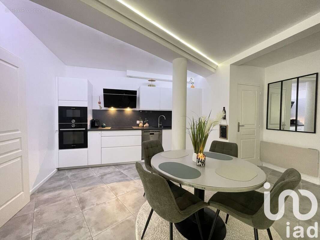 Photo 7 - Appartement à LE VAL-SAINT-GERMAIN