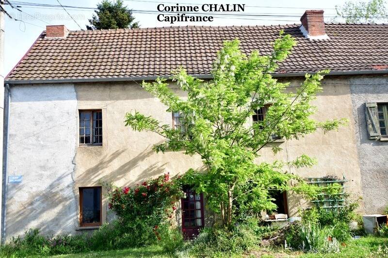 Maison à MONTCOMBROUX-LES-MINES
