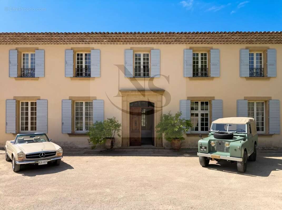 Aix-en-provence / grande bastide familiale d’exception - photo 3