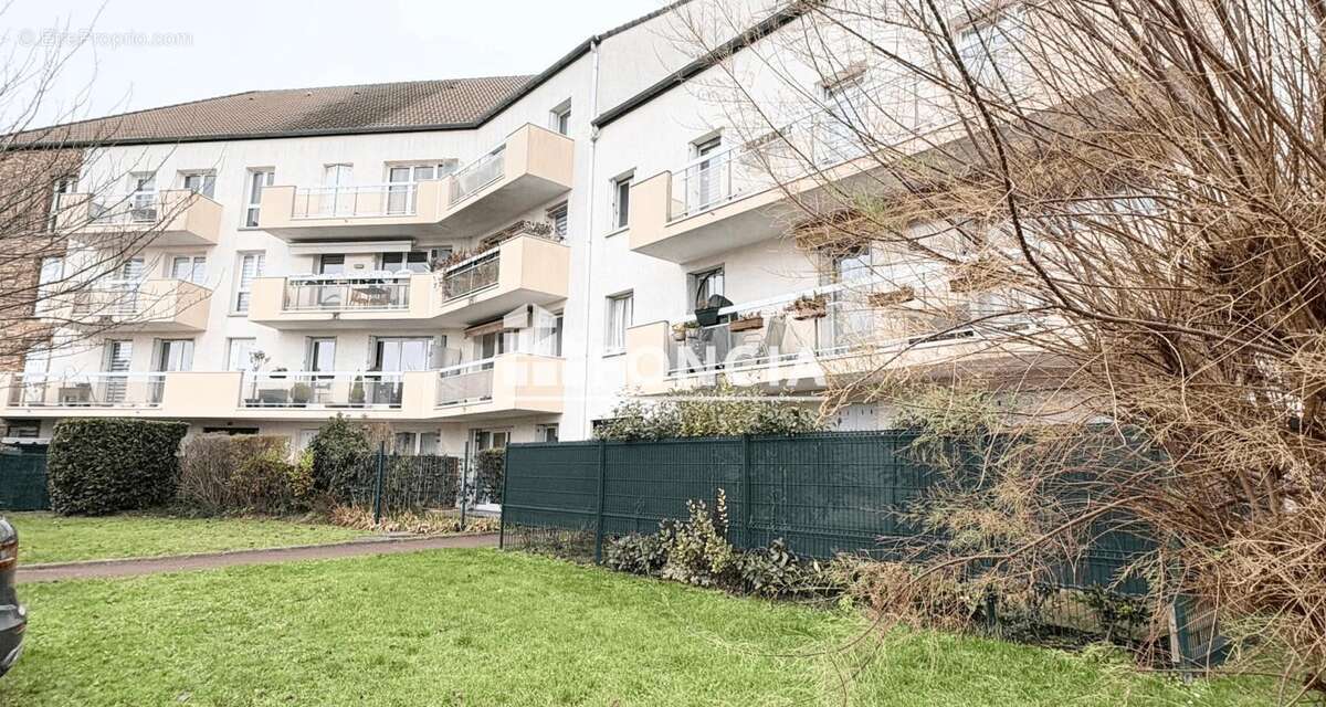 Appartement à PONTAULT-COMBAULT