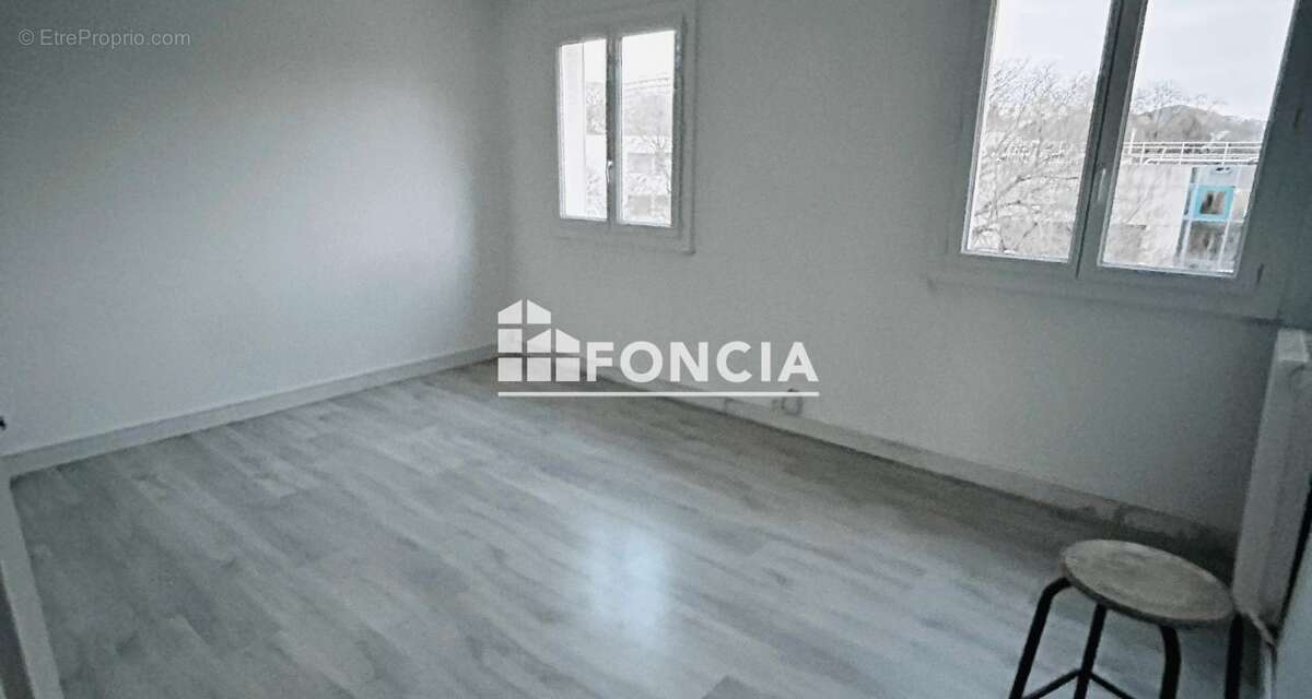 Appartement à MARSEILLE-9E