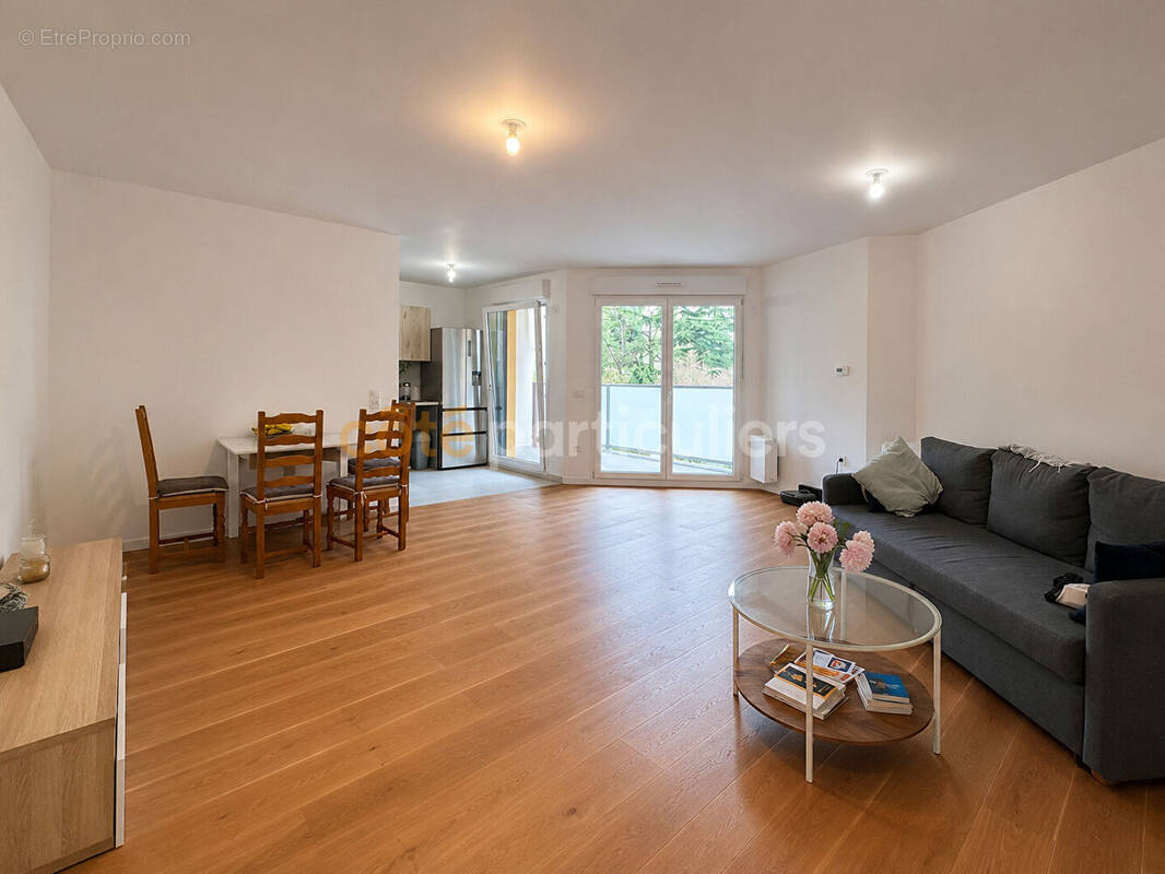 Appartement à SURESNES