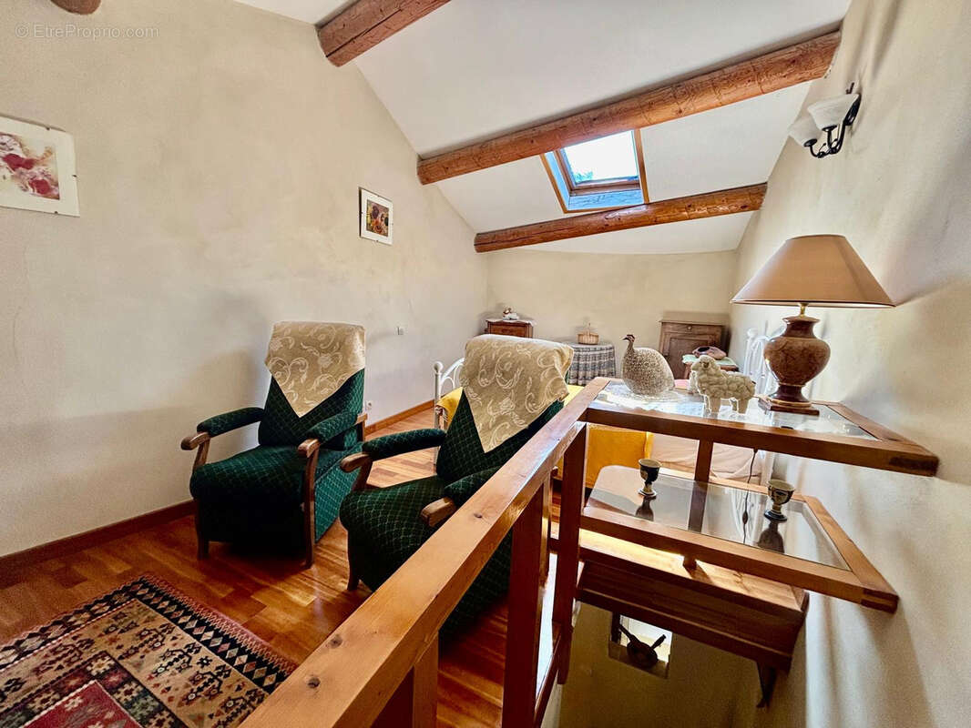 Grignan   Au cœur du centre historique, charmante maison de village avec cave - photo 24