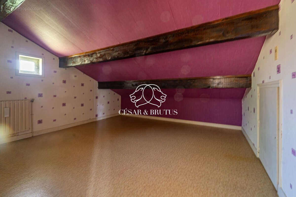 Maison à LA TOUR-DU-PIN