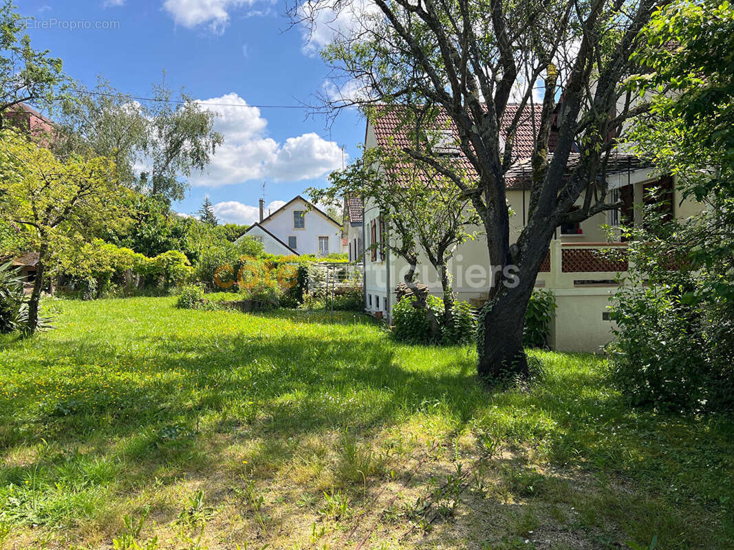 Maison à THORIGNY-SUR-MARNE