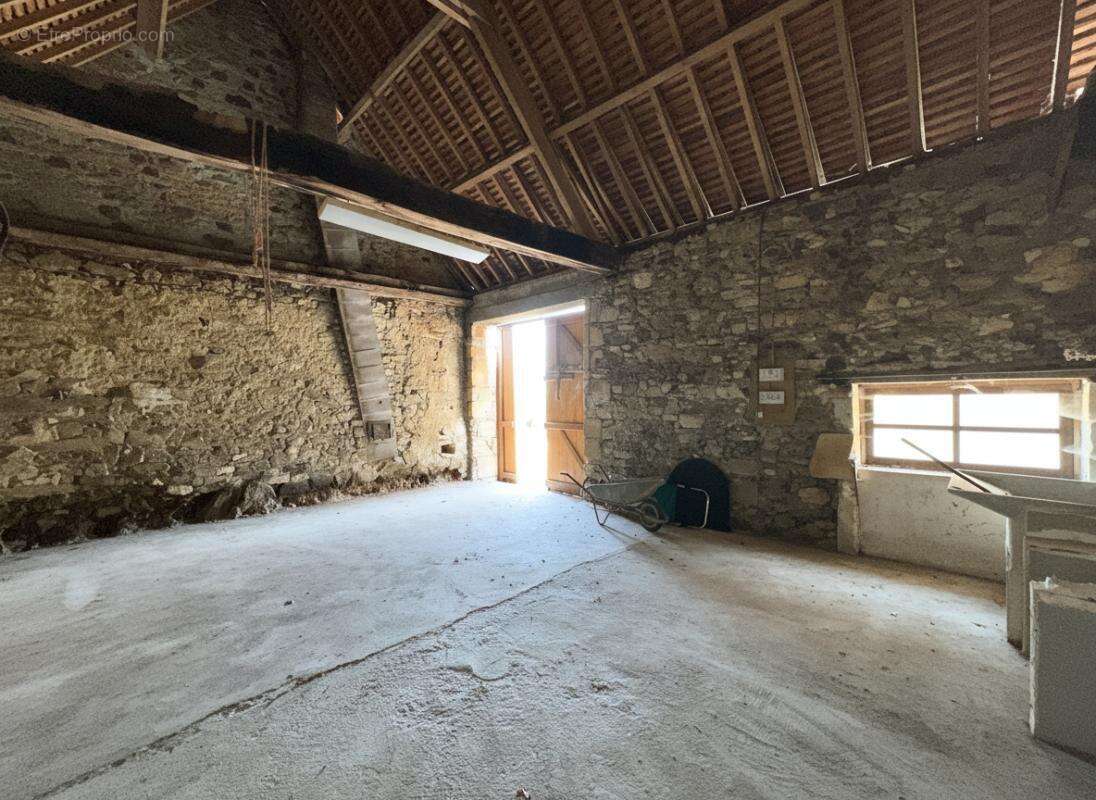 Maison 153 m² à Nanthiat  - photo 13