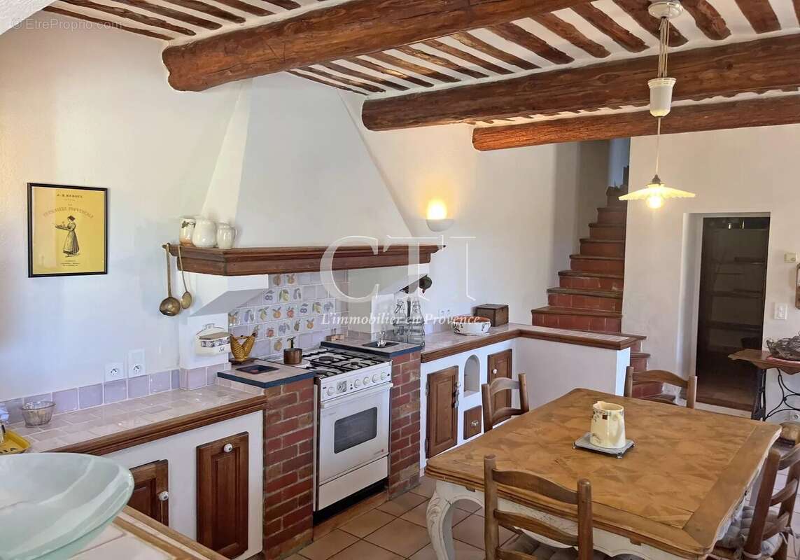 Maison à VAISON-LA-ROMAINE