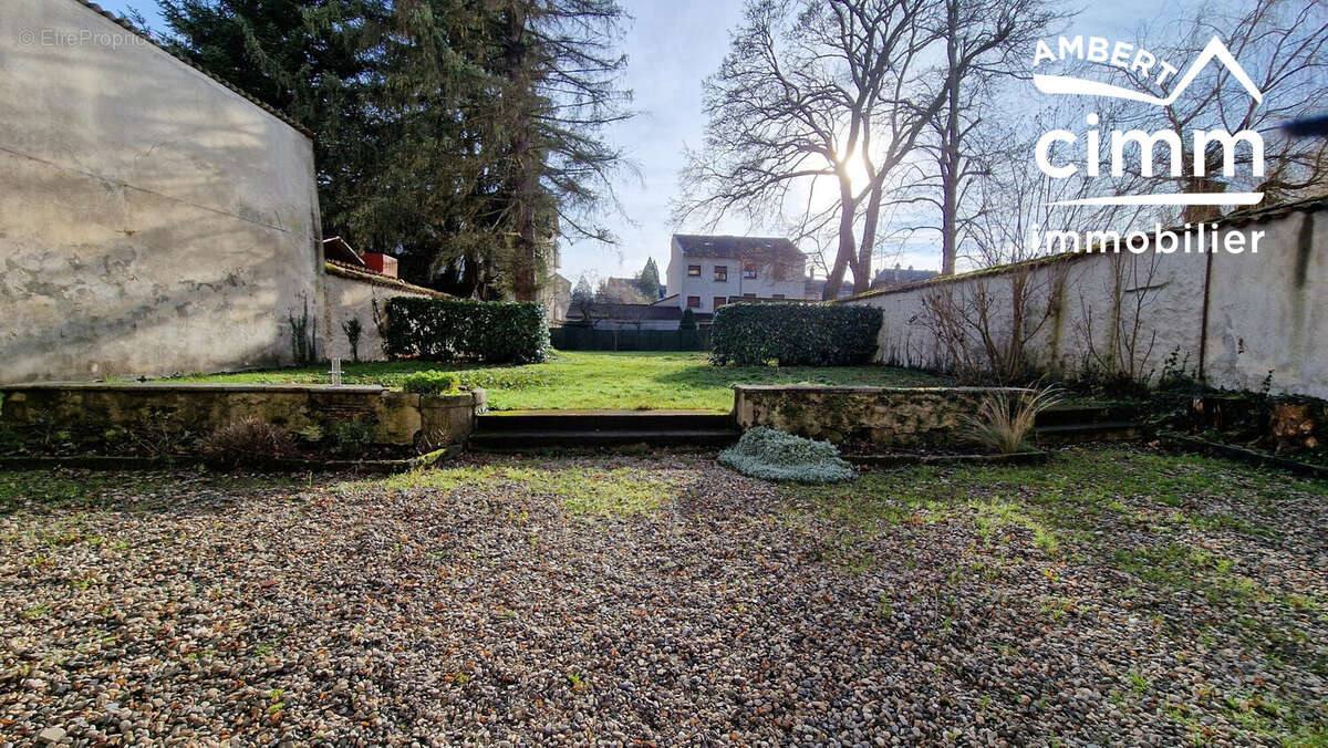 Appartement à AMBERT