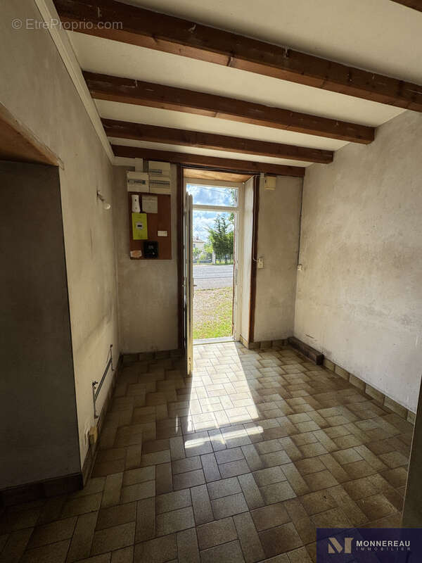 Maison à REIGNAC