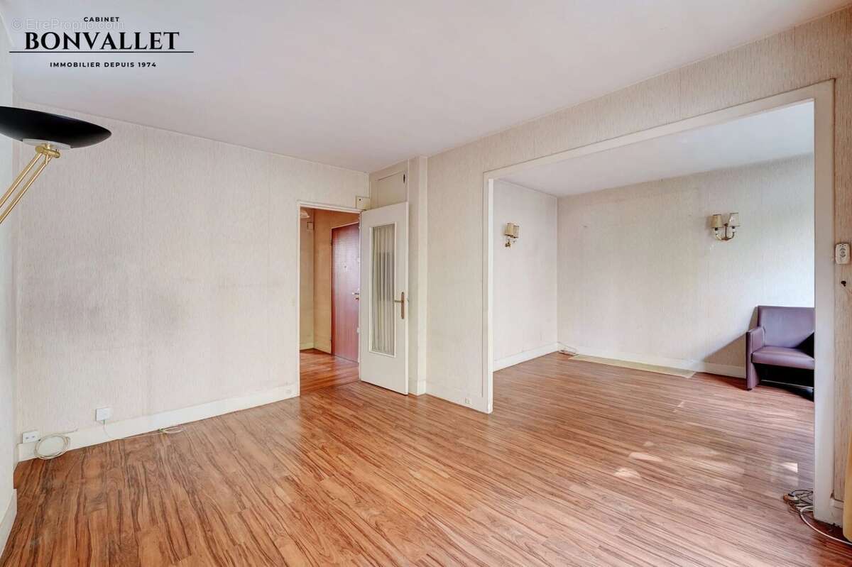 Appartement à PARIS-15E