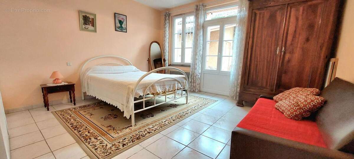 Maison à CASTELGINEST