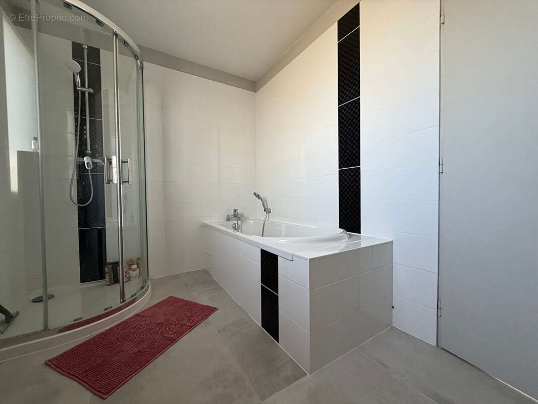 Maison rénovée de 94 m2 avec jardin de 362 m² ? Proche commerces - photo 8