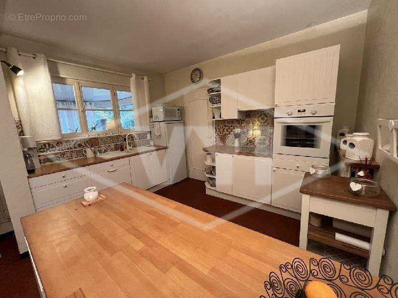 Maison à COMBS-LA-VILLE